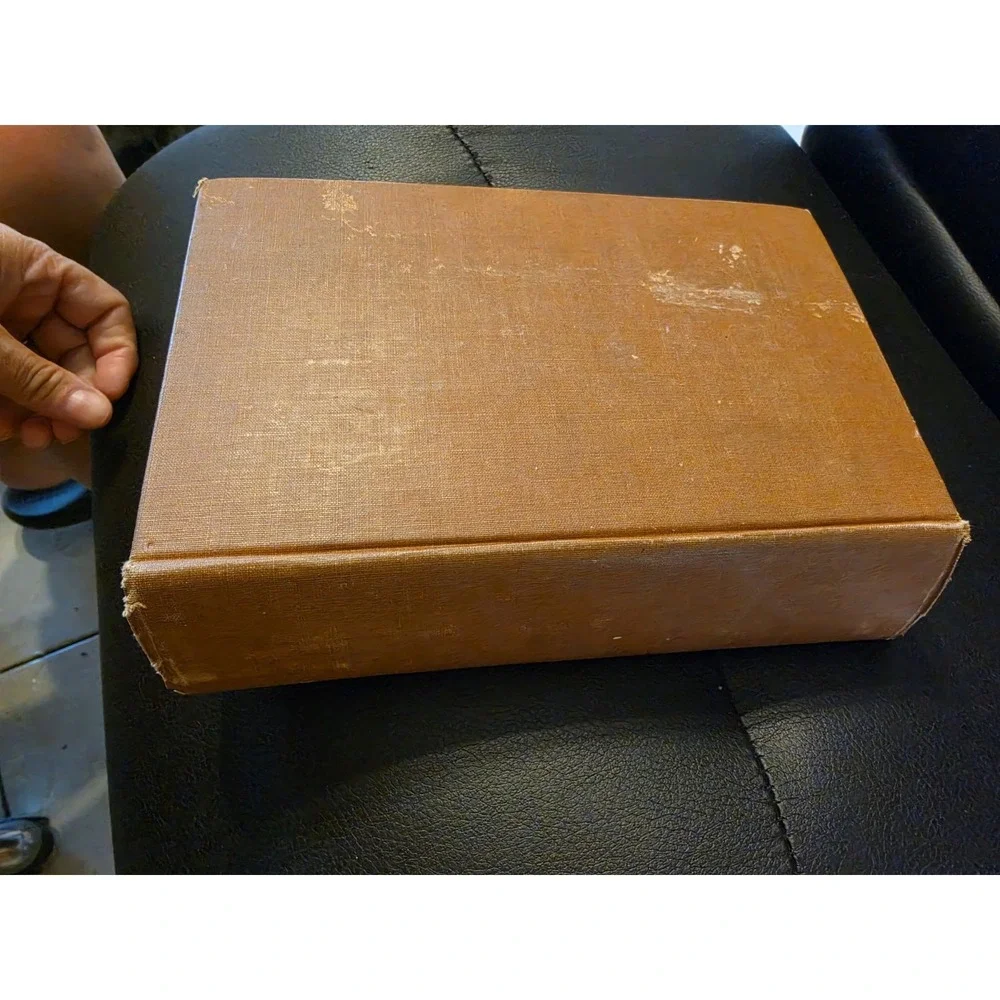 The Readers Encyclopedia, World Literature & Arts William Rose Benet 1948